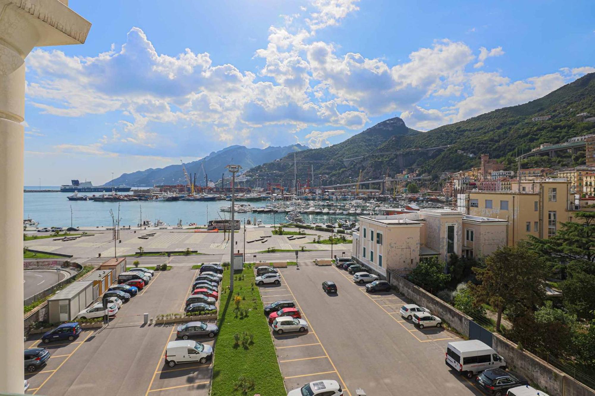 Amami Al Crescent Appartement Salerno Buitenkant foto